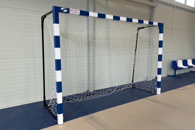 BRAMKI DO PIŁKI RĘCZNEJ NA WÓZKACH ALUMINIOWE /3,00X1,70M/ (1)