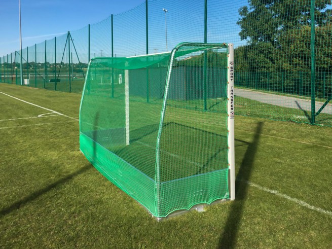 SIATKA NA BRAMKĘ DO HOKEJA NA TRAWIE (1)